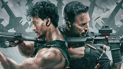 Bade Miyan Chote Miyan worldwide box office collection day 3: Tiger Shroff and Akshay Kumar play elite soldiers in the film. Bade Miyan Chote Miyan worldwide box office collection day 3: Tiger Shroff and Akshay Kumar play elite soldiers in the film.