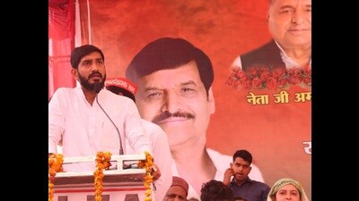 Samajwadi Party leader Shivpal Yadav’s son Aditya Yadav addressing a gathering in Budaun. (HT Photo) Samajwadi Party leader Shivpal Yadav’s son Aditya Yadav addressing a gathering in Budaun. (HT Photo)