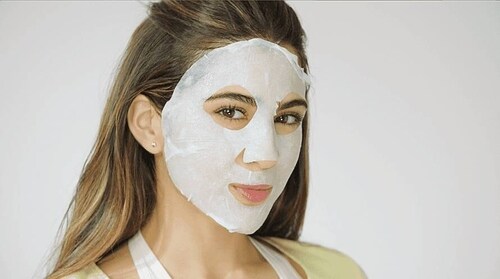 Sara Ali Khan using a sheet mask to get, set and glow Sara Ali Khan using a sheet mask to get, set and glow
