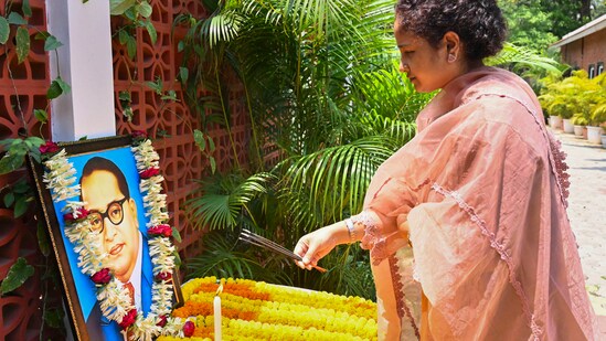 Former Jharkhand chief minister Hemant Soren's wife Kalpana Soren pays tribute to BR Ambedkar on his birth anniversary in Ranchi.(PTI)