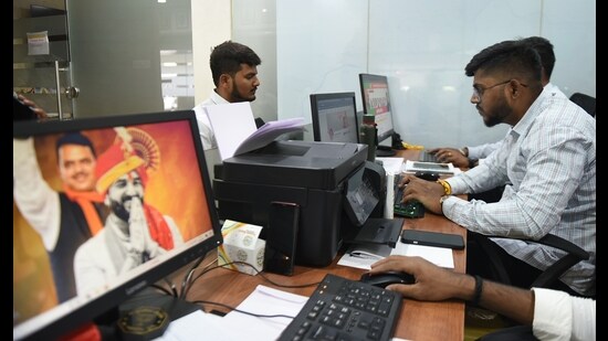Taking the lead, the BJP has set up two war rooms in the city tasking with separate mandates. (MAHENDRA KOLHE/ HT PHOTO)