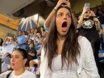 Kareena Kapoor and Neha Dhupia's reaction to MS Dhoni's six