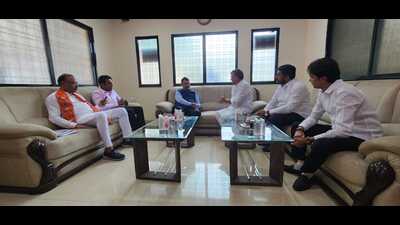 Sources said that the BJP leadership gave Bagul assurance of political position if he prefers to join the party. While Bagul did not wish to comment, those who accompanied him confirmed the meeting. (HT PHOTO) Sources said that the BJP leadership gave Bagul assurance of political position if he prefers to join the party. While Bagul did not wish to comment, those who accompanied him confirmed the meeting. (HT PHOTO)