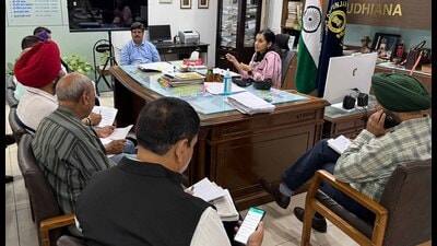 The district election officer Sakshi Sawhney conducting a meeting with representatives of various political parties to discuss the schedule of upcoming poll related activities in Ludhiana on Monday. (HT Photo) The district election officer Sakshi Sawhney conducting a meeting with representatives of various political parties to discuss the schedule of upcoming poll related activities in Ludhiana on Monday. (HT Photo)