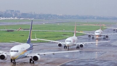 The two runways of the Mumbai International Airport will be non-operational for six hours on May 9, 2024 (HT FILE PHOTO/Satish Bate) The two runways of the Mumbai International Airport will be non-operational for six hours on May 9, 2024 (HT FILE PHOTO/Satish Bate)