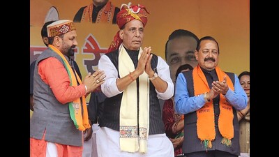 Union defence Minister Rajnath Singh during an rally ahead of Lok Sabha polls, in Udhampur on Monday. (Rajnath Singh X) Union defence Minister Rajnath Singh during an rally ahead of Lok Sabha polls, in Udhampur on Monday. (Rajnath Singh X)