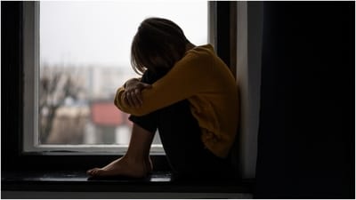 Individuals who have experienced childhood maltreatment, such as emotional, physical, and sexual abuse, or emotional and physical neglect, are more likely to develop mental illness later in life. (Freepik) Individuals who have experienced childhood maltreatment, such as emotional, physical, and sexual abuse, or emotional and physical neglect, are more likely to develop mental illness later in life. (Freepik)