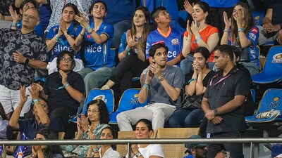 Kareena Kapoor watches the Indian Premier League (IPL) cricket match between Chennai Super Kings and Mumbai Indians, at Wankhede Stadium in Mumbai. Sachin Tendulkar's daughter Sara Tendulkar is also seen in the picture in an orange shirt. (PTI) Kareena Kapoor watches the Indian Premier League (IPL) cricket match between Chennai Super Kings and Mumbai Indians, at Wankhede Stadium in Mumbai. Sachin Tendulkar's daughter Sara Tendulkar is also seen in the picture in an orange shirt. (PTI)