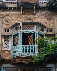 A house at Nakkhas with a fine work on the balcony (Instagram/MaroofCulmen) A house at Nakkhas with a fine work on the balcony (Instagram/MaroofCulmen)