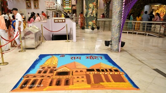 A rangoli depicting the image of Ayodhya's Ram Temple on the first day of the Navratri festival at Jhandewalan Temple in New Delhi.(ANI)