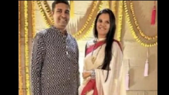 Snapshot of Bhavesh Bhandari and his wife. (X/@T_Investor_)