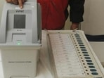 The VVPAT generates a paper slip which can be viewed by the voter. It is kept in a sealed cover and can be opened in case of a dispute. (HT File) The VVPAT generates a paper slip which can be viewed by the voter. It is kept in a sealed cover and can be opened in case of a dispute. (HT File)