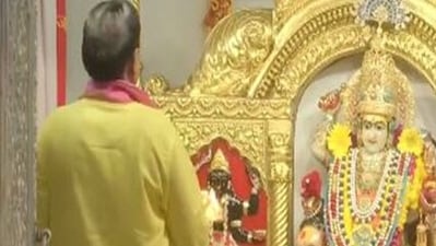 Devotees offer prayers at Delhi's Jhandewalan Temple on the eighth day of Navratri (ANI) Devotees offer prayers at Delhi's Jhandewalan Temple on the eighth day of Navratri (ANI)