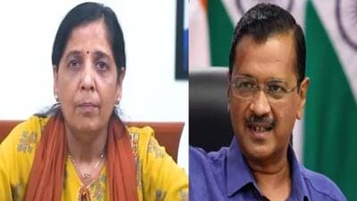 Delhi chief minister Arvind Kejriwal (right) and his wife Sunita Kejriwal (left). (File Photos) Delhi chief minister Arvind Kejriwal (right) and his wife Sunita Kejriwal (left). (File Photos)