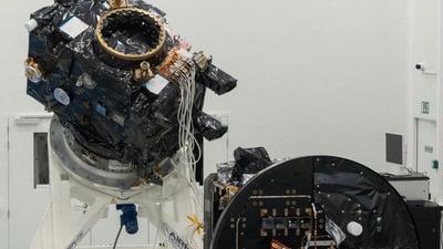 The European Space Agency (ESA) will create an artificial eclipse via these two satellites in order to better predict geomagnetic solar storms. The European Space Agency (ESA) will create an artificial eclipse via these two satellites in order to better predict geomagnetic solar storms.