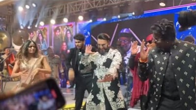 Ranveer Singh grooves to Lungi Dance with Atlee. Ranveer Singh grooves to Lungi Dance with Atlee.