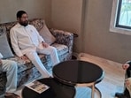 CM Shinde visits Salman’s home, assures security to family CM Shinde visits Salman’s home, assures security to family