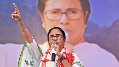 West Bengal chief minister Mamata Banerjee addresses a public meeting in Assam. (ANI) West Bengal chief minister Mamata Banerjee addresses a public meeting in Assam. (ANI)