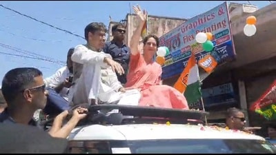 Congress General Secretary Priyanka Gandhi and Congress candidate from Saharanpur Imran Masood during a road show on Wednesday (HT photo) Congress General Secretary Priyanka Gandhi and Congress candidate from Saharanpur Imran Masood during a road show on Wednesday (HT photo)