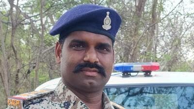 Laxman Kewat has been with the state police for 17 years and taken part in 29 anti-Maoist operations (HT) Laxman Kewat has been with the state police for 17 years and taken part in 29 anti-Maoist operations (HT)