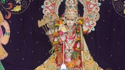Lord Krishna with bow and arrow in hand on Ram Navmi at Sri Krishna Janmbhoomi in Mathura on Wednesday. (HT) Lord Krishna with bow and arrow in hand on Ram Navmi at Sri Krishna Janmbhoomi in Mathura on Wednesday. (HT)