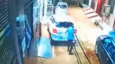 A man in Madhya Pradesh, identified as Bablu Khemriya, allegedly set ablaze the car of a soldier of his locality on Tuesday night A man in Madhya Pradesh, identified as Bablu Khemriya, allegedly set ablaze the car of a soldier of his locality on Tuesday night