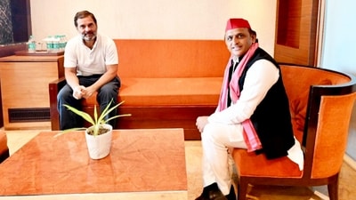 Congress leader Rahul Gandhi and Samajwadi Party President Akhilesh Yadav during a meeting on the sidelines of their joint press conference. (PTI) Congress leader Rahul Gandhi and Samajwadi Party President Akhilesh Yadav during a meeting on the sidelines of their joint press conference. (PTI)