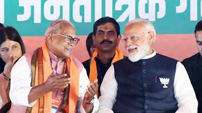 Prime Minister Narendra Modi at a rally in Gaya on Tuesday in support of Jitan Ram Manjhi, who is the NDA candidate from the constituency. (HT photo)