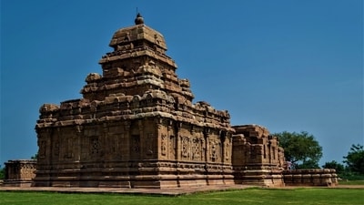 Pattadakal, Karnataka: Pattadakal, nestled on the banks of Malaprabha River in Karnataka, is a UNESCO World Heritage Site renowned for its exquisite temples and captivating glimpse into the Chalukya dynasty’s architecture prowess dating back to the 7th and 8th centuries CE. Pattadakal served as a royal coronation centre and thrived as a flourishing centre of art and culture. The sculpture gallery is maintained by Archeological Survey of India within the Pattadakal temple complex. (Unsplash)