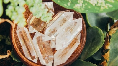 Crystals are used extensively in various energy healing practices to reduce stress and anxiety Crystals are used extensively in various energy healing practices to reduce stress and anxiety