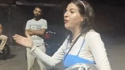 In the video shared on social media platform X, one of the tourists was seen engaging in a heated argument with SIO activists. (X/Maktoob) In the video shared on social media platform X, one of the tourists was seen engaging in a heated argument with SIO activists. (X/Maktoob)
