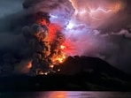 Indonesia's Mountain Ruang erupted multiple times, triggering tsunami warning (AFP) Indonesia's Mountain Ruang erupted multiple times, triggering tsunami warning (AFP)