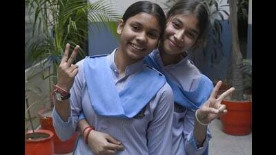 Aditi and Alisha Sharma, the first and second-rank holders of PSEB Class-10 exam on Thursday. Both are students of Teja Singh Sutantar Memorial Senior Secondary School. (Gurpreet Singh/HT) Aditi and Alisha Sharma, the first and second-rank holders of PSEB Class-10 exam on Thursday. Both are students of Teja Singh Sutantar Memorial Senior Secondary School. (Gurpreet Singh/HT)