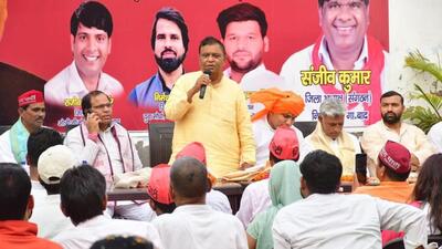 Ghaziabad BJP candidate Atul Garg during campaigning in Loni Thursday. (Sakib Ali/HT Photo) Ghaziabad BJP candidate Atul Garg during campaigning in Loni Thursday. (Sakib Ali/HT Photo)