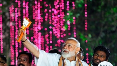 Chennai: Prime Minister Narendra Modi during a roadshow ahead of the Lok Sabha elections, in Chennai, Tuesday, April 9, 2024. (PTI Photo)(PTI04_09_2024_RPT303A) (PTI) Chennai: Prime Minister Narendra Modi during a roadshow ahead of the Lok Sabha elections, in Chennai, Tuesday, April 9, 2024. (PTI Photo)(PTI04_09_2024_RPT303A) (PTI)