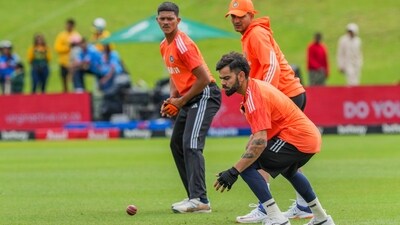 India's Virat Kohli, Shubman Gill and Yashasvi Jaiswal during a practice session. (PTI) India's Virat Kohli, Shubman Gill and Yashasvi Jaiswal during a practice session. (PTI)