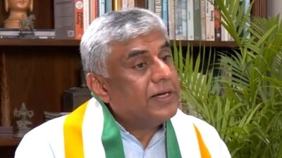 Shobha Karandlaje being 'controversial' is plus for me: Cong's Rajeev Gowda (Rajeev Gowda ANI) Shobha Karandlaje being 'controversial' is plus for me: Cong's Rajeev Gowda (Rajeev Gowda ANI)