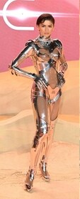 Zendaya in a metallic robot bodysuit from Thierry Mugler's Fall/Winter 1995 couture collection (Photo: Instagram) Zendaya in a metallic robot bodysuit from Thierry Mugler's Fall/Winter 1995 couture collection (Photo: Instagram)