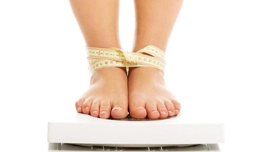 Hypothyroidism has a negative impact on the metabolism of the body, leading to weight gain. With PCOS and insulin resistance, it becomes further difficult to shed weight.&nbsp;(Shutterstock)