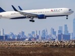 Delta Airlines' Boeing 757 flight crew declares emergency before landing in Atlanta (Photo by Charly TRIBALLEAU / AFP) Delta Airlines' Boeing 757 flight crew declares emergency before landing in Atlanta (Photo by Charly TRIBALLEAU / AFP)
