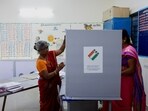 Polling officials work to set up a polling station at a school, a day ahead of the first phase of the election, at Tiruvannamalai in Tamil Nadu on April 18.(Reuters)
