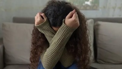 They face extreme difficulties in expressing positive emotions. They feel that if they do, they will feel sad *in the next moment. (Unsplash) They face extreme difficulties in expressing positive emotions. They feel that if they do, they will feel sad *in the next moment. (Unsplash)