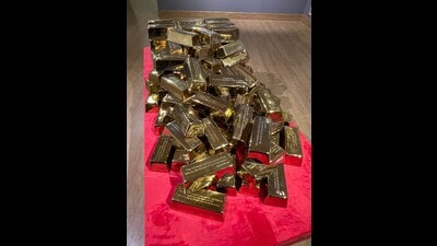 All that glitters: Vinod Daroz’s work. (Immersive Infitities) All that glitters: Vinod Daroz’s work. (Immersive Infitities)