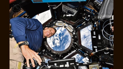 NASA astronaut Josh Cassada photographs Earth from ISS’s seven-window cupola or viewing deck, in 2022. (NASA) NASA astronaut Josh Cassada photographs Earth from ISS’s seven-window cupola or viewing deck, in 2022. (NASA)