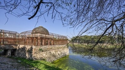 New Delhi, India - Feb. 9, 2024: A view of Hauz-e-shamshi near Jahaz Mahal at Mehrauli in New Delhi, India, on Friday, February 9, 2024. (Photo by Raj K Raj/ Hindustan Times) (Hindustan Times)