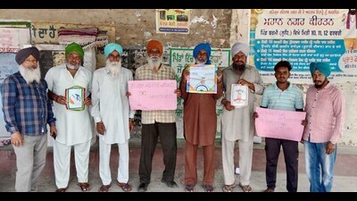 On Friday, the teams organised voter awareness camps in Kundanpuri, Kailash Chowk area, and Dugri Phase-2, among other areas in Ludhiana. (HT Photo) On Friday, the teams organised voter awareness camps in Kundanpuri, Kailash Chowk area, and Dugri Phase-2, among other areas in Ludhiana. (HT Photo)