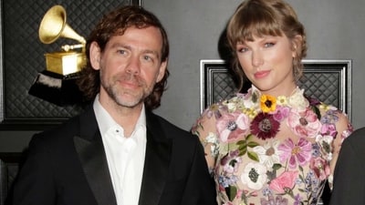 Aaron Dessner co-wrote 15 songs in total on Taylor Swift's The Tortured Poets Department Parts 1 and 2 (The Anthology) Aaron Dessner co-wrote 15 songs in total on Taylor Swift's The Tortured Poets Department Parts 1 and 2 (The Anthology)