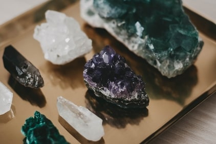Earth signs do well with green and brown crystals Earth signs do well with green and brown crystals