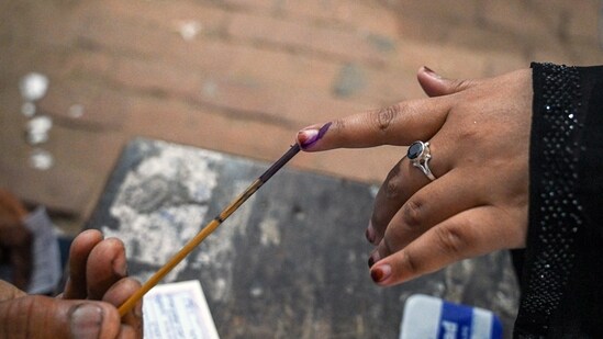 Almost 1 billion Indians begin voting today in elections lasting more than six weeks.(Bloomberg)