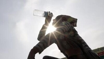 The India Meteorological Department (IMD) predicts “severe heatwave” conditions in Gangetic West Bengal until April 22. (File photo)